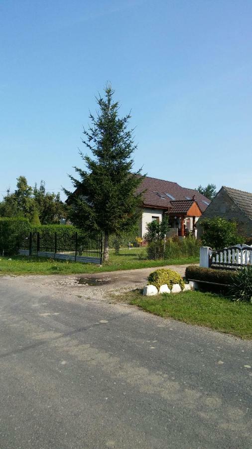 Ferienwohnung Der kleine Bauernhof Lubiatow  Exterior foto