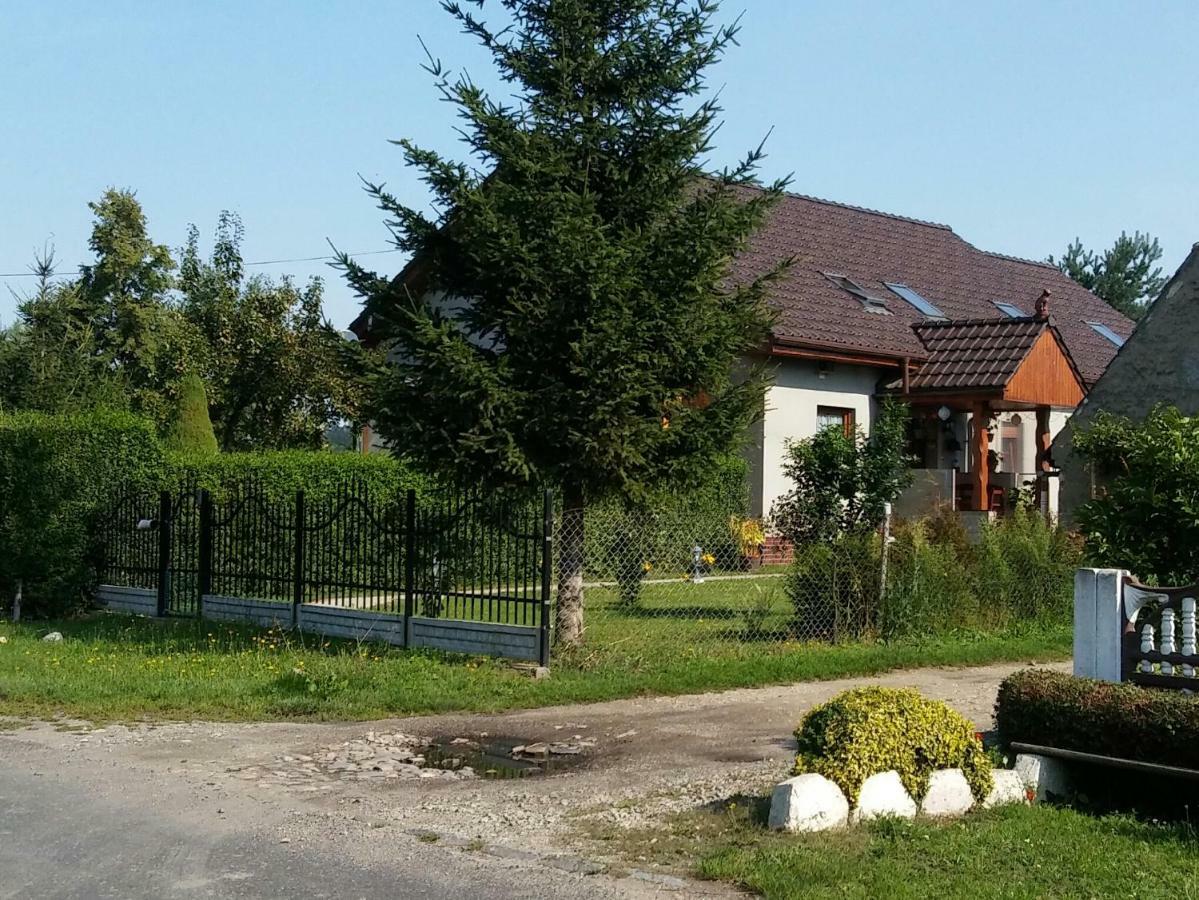 Ferienwohnung Der kleine Bauernhof Lubiatow  Exterior foto